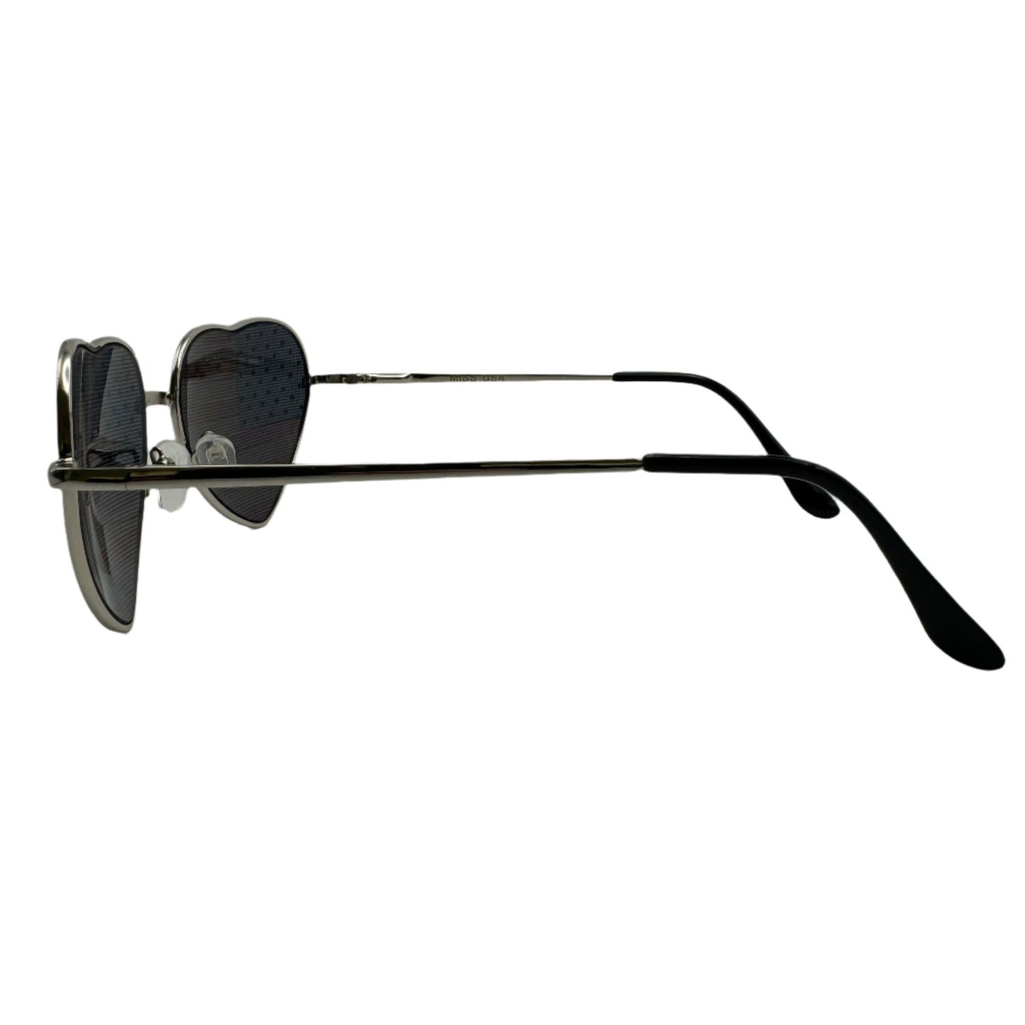 9037 | American Flag Heart Sunglasses