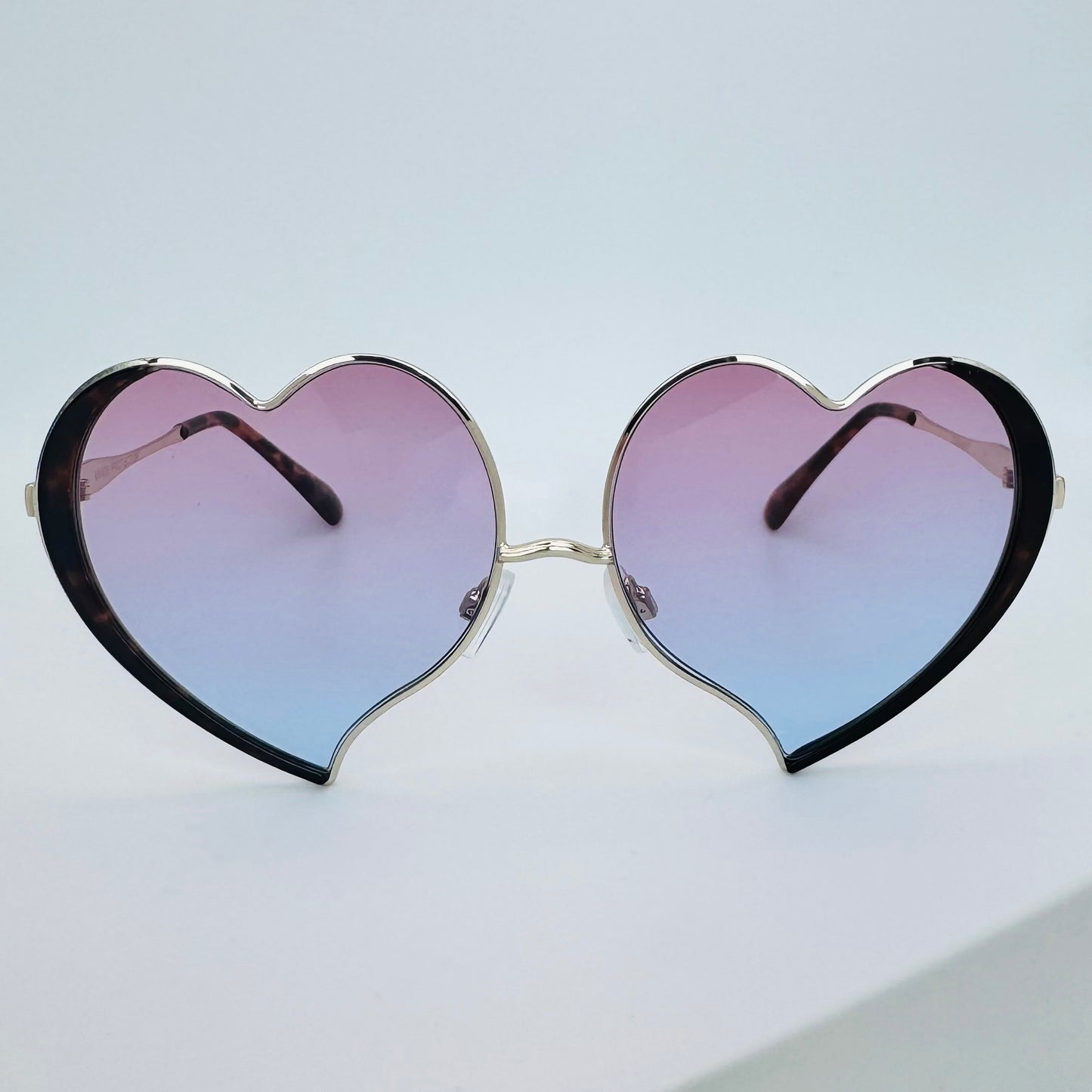 7014 | Oversize Heart Sunglasses