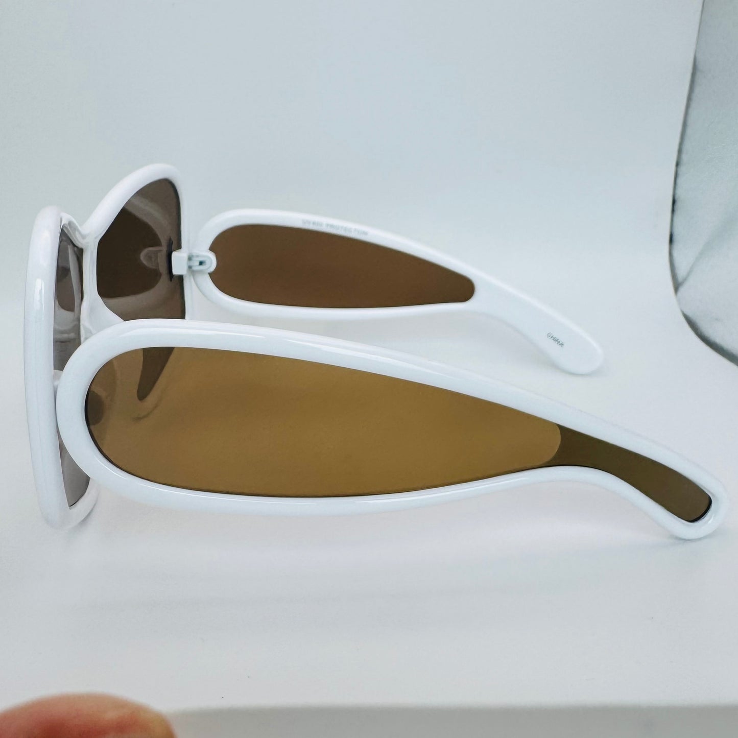 7048 | The Flux - Oversized Shield Sunglasses with Mirrored Side Arms